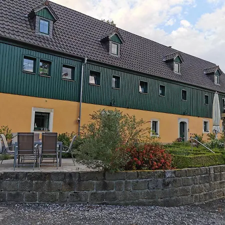 Ferienwohnung Dachgeschoss Augustusberg,62m² Apartment