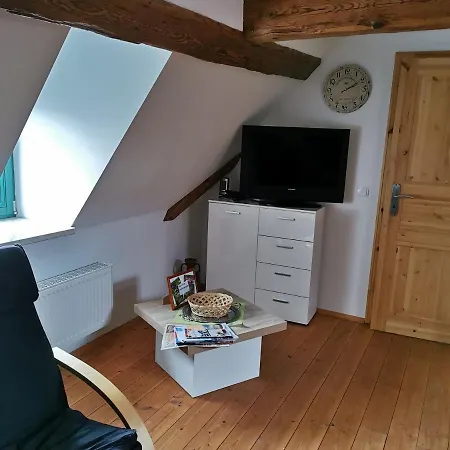 Apartment Ferienwohnung Dachgeschoss Augustusberg,62m² *